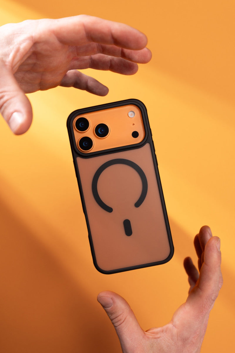 Pouzdro Easy Hybrid MagSafe pro iPhone 17, Matná černá