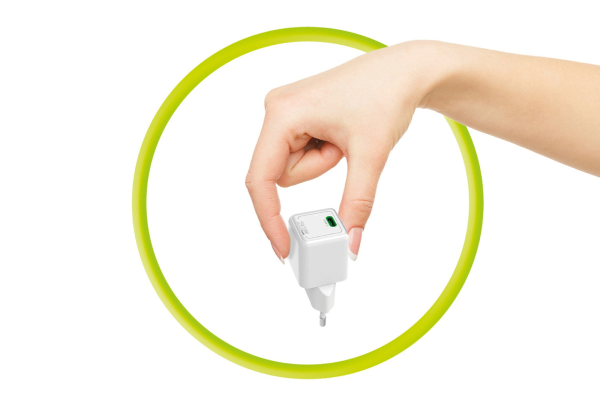 Mini GaN Wall Charger USB-C PW23, 30W, White
