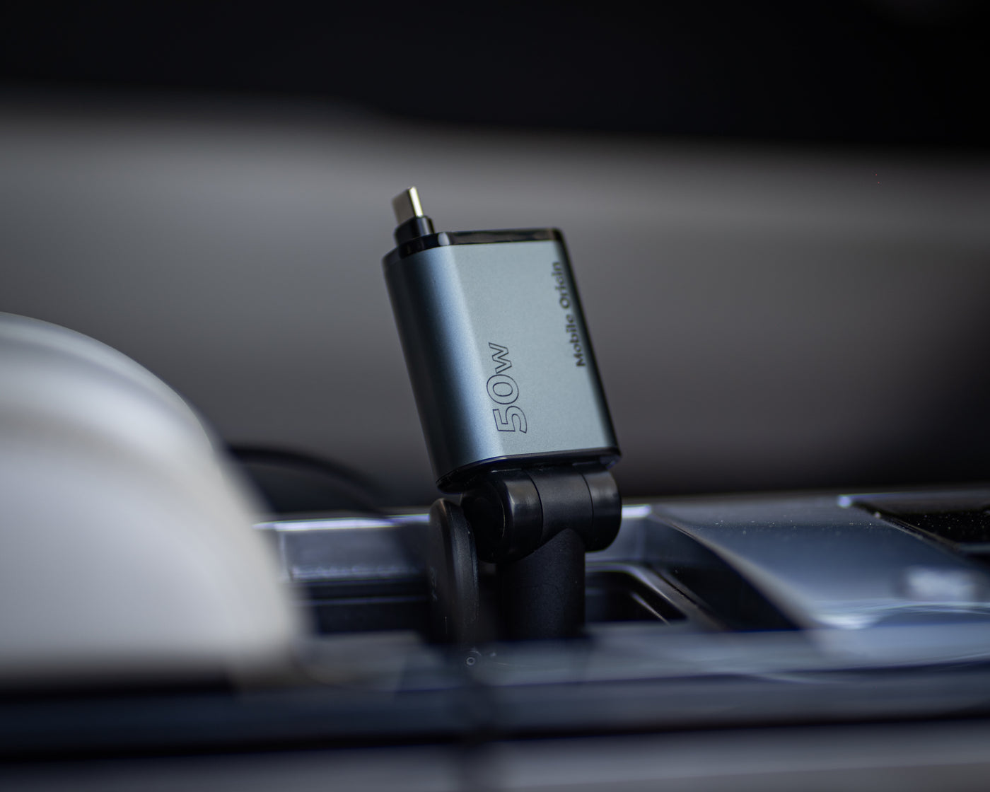 Autonabíječka 3v1 USB-C + USB-A s kabelem USB-C CA27, 50W, Vesmírně šedá