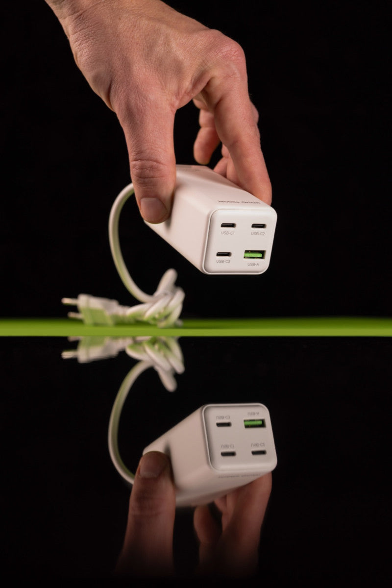 MultiHub nabíječka GaN 3× USB-C + USB-A PW18, 100W, Bílá